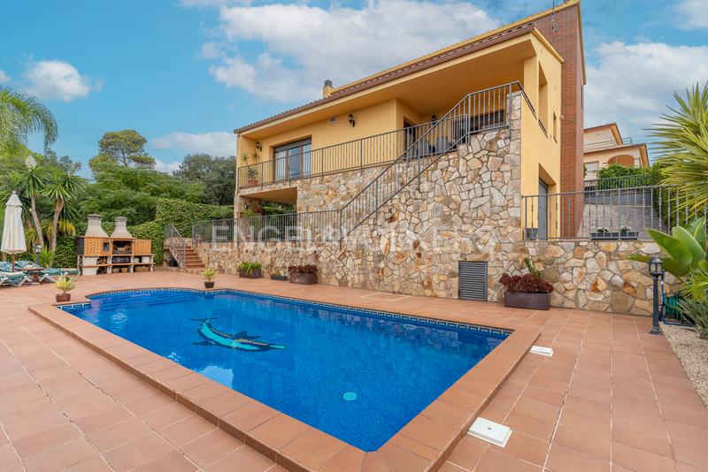 Foto b25f03d3-2fdd-4f9b-86ad-6ea9f7226785. Casa amb calefacció aparcament piscina a Mas Mora-Sant Daniel Tordera