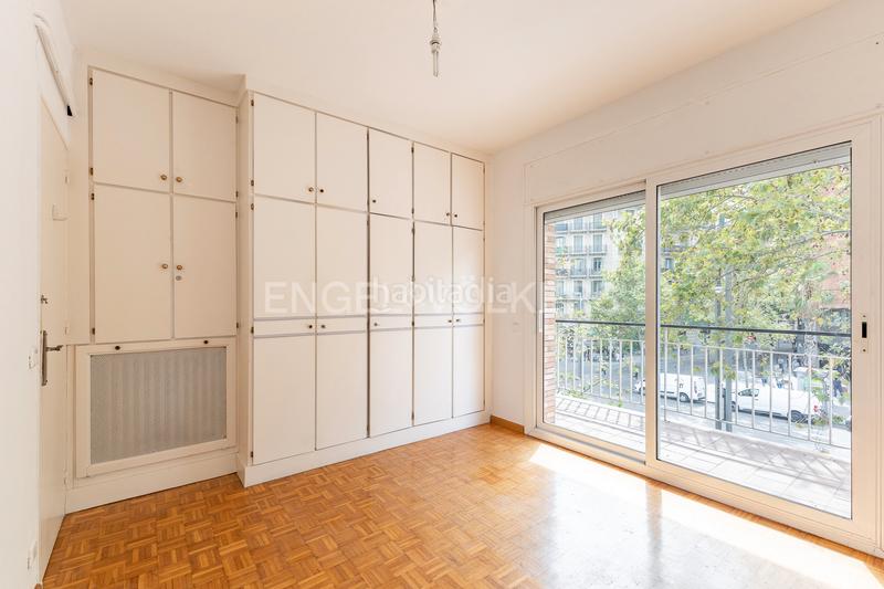 Foto 4eb84699-0bad-4190-9a31-cf7514a316e0. Apartament amb calefacció a Sant Antoni Barcelona