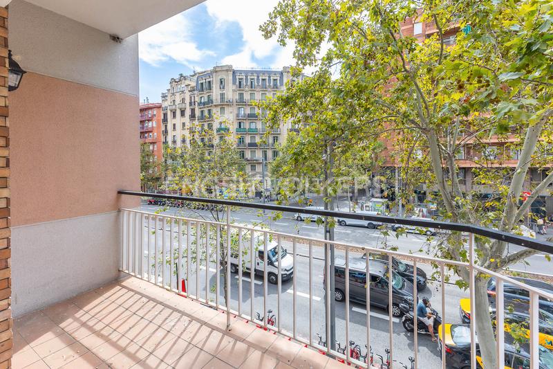 Foto 5ae458e9-8fda-46d5-b69f-905275044823. Apartament amb calefacció a Sant Antoni Barcelona