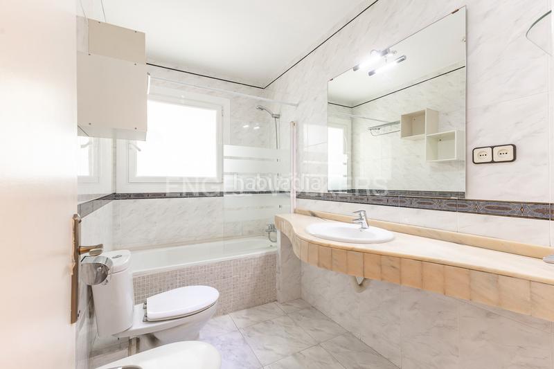 Foto e2c479ef-1473-4cb6-9949-c06040e8c384. Apartament amb calefacció a Sant Antoni Barcelona