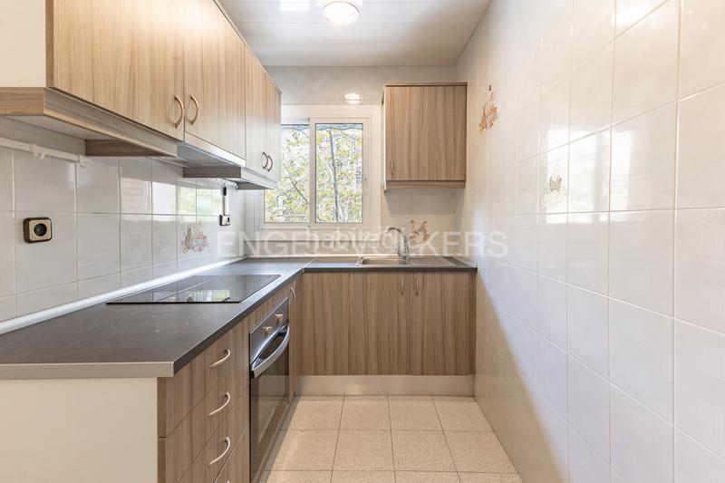 Foto fe0d53a6-fd05-46d4-8f46-c9ff86fbfabc. Apartament amb calefacció a Sant Antoni Barcelona