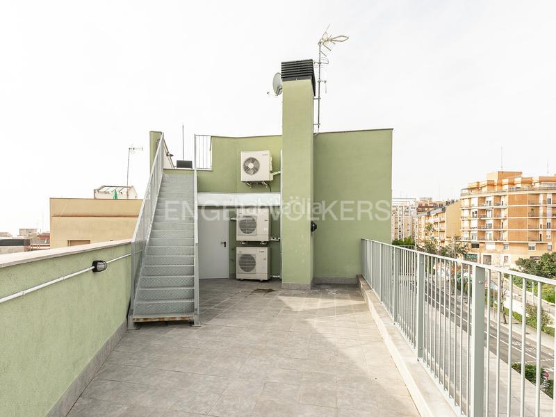 Foto 6970442a-4fec-4436-8d31-b8f160c6b58b. Miete appartement mit heizung in Guinardó Barcelona