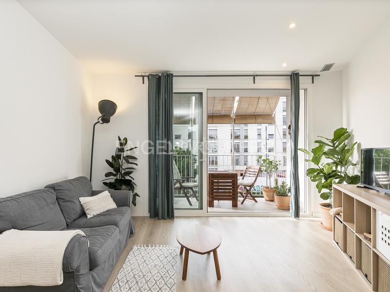 Foto ac42cc21-1416-45fd-be46-e87a3b441726. Miete appartement mit heizung in Guinardó Barcelona