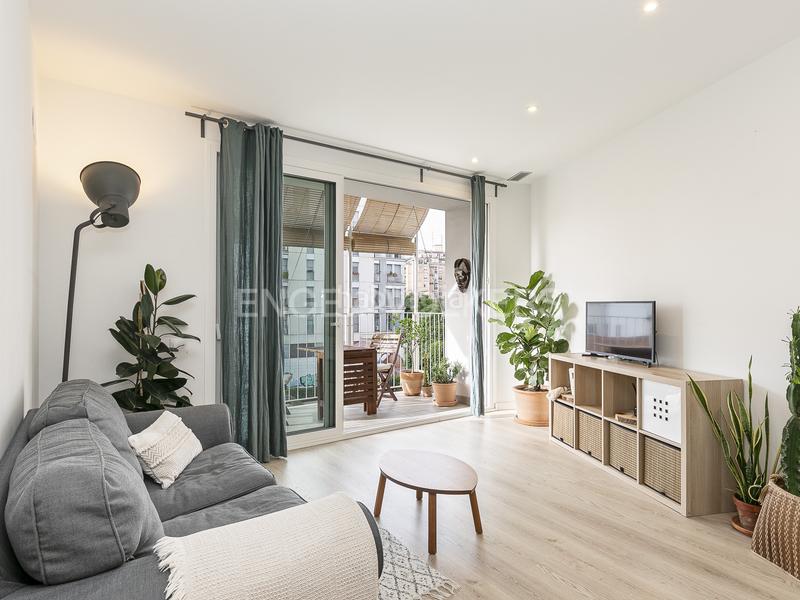 Foto f697bf45-1af2-466a-8c51-a46f88893340. Miete appartement mit heizung in Guinardó Barcelona