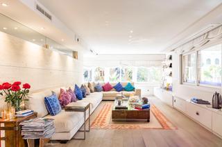 Appartement à Tres Torres. Magnífica vivienda reformada en tres torres