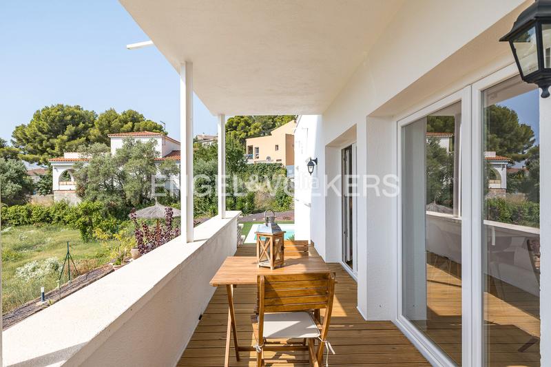 Foto 0fb684b4-39f0-4ec7-86b8-39f1a15d94b7. Casa amb calefacció aparcament piscina a Els Masos - Els Garrofers Coma-ruga