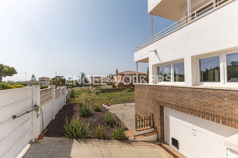 Foto 136e0e1e-39ba-40dc-a1f1-3032cf08eef3. Casa amb calefacció aparcament piscina a Els Masos - Els Garrofers Coma-ruga