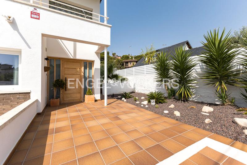 Foto a14e8f32-70d9-46b5-9fa2-28d3c687e865. Casa amb calefacció aparcament piscina a Els Masos - Els Garrofers Coma-ruga