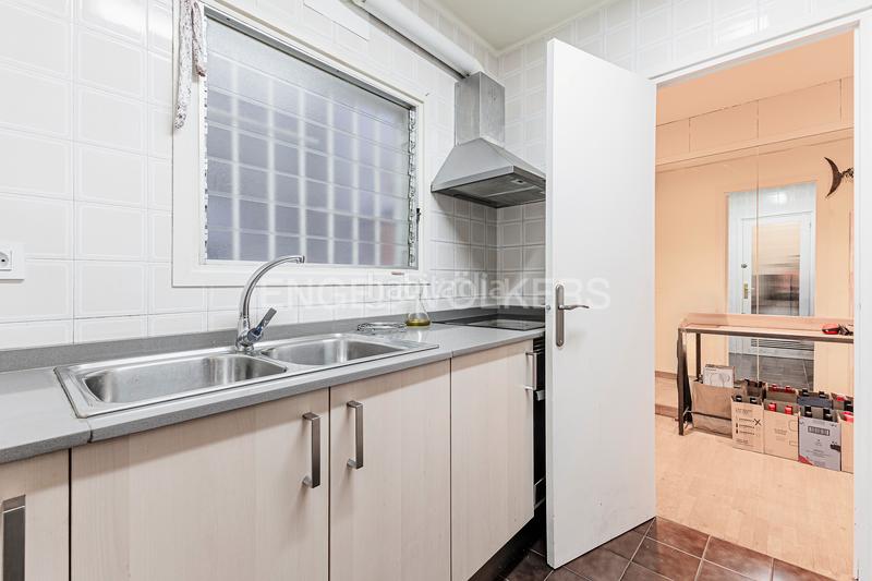 Foto 0d6a7080-cf3c-4ee7-8ed2-d25f73544606. Apartament amb calefacció a Vila de Gràcia Barcelona