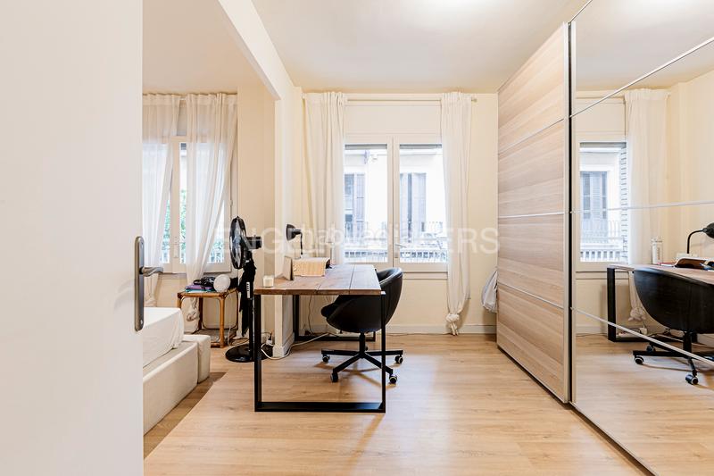 Foto 398485f3-3969-4b67-b930-6bfeb37fb0e5. Apartament amb calefacció a Vila de Gràcia Barcelona