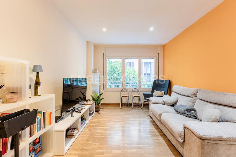 Foto a27f3c5b-a234-4249-99ec-7f879ab41004. Apartament amb calefacció a Vila de Gràcia Barcelona