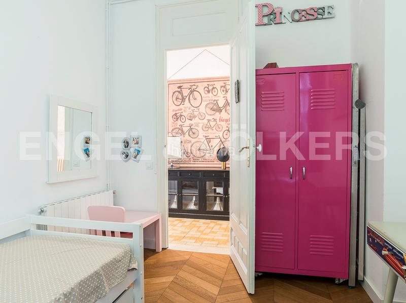 Foto f273f556-5a39-4a72-9936-79999b70516e. Alquiler apartamento encantador piso temporal en eixample dreta en Barcelona