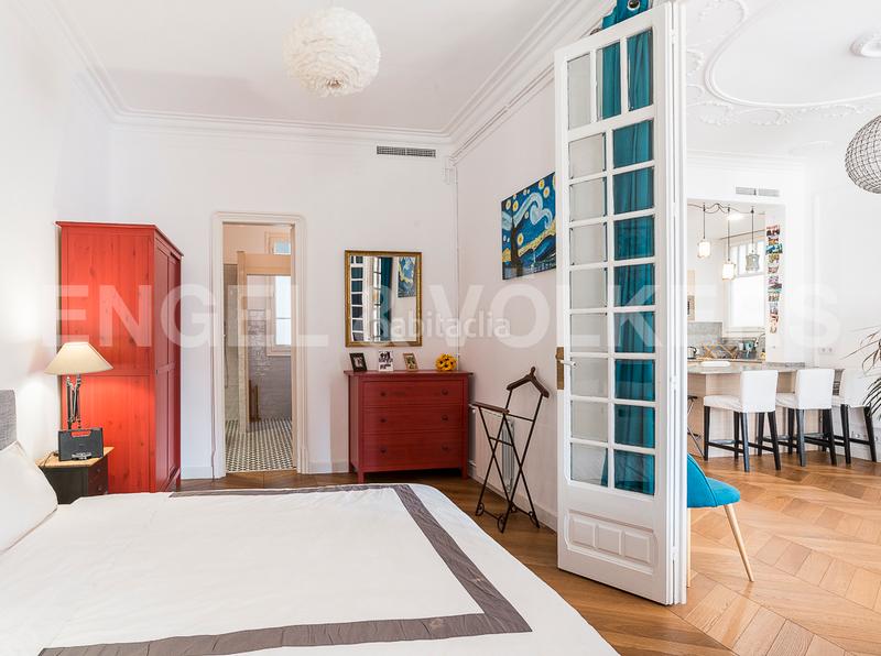 Foto f820f578-6da6-4046-a8fb-a247010abdca. Alquiler apartamento encantador piso temporal en eixample dreta en Barcelona