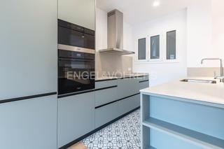 Appartement à El Camp de l´Arpa del Clot. Exclusivo piso reformado junto a la sagrada familia y sant pau