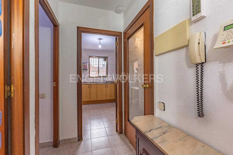 Foto 63b9eee2-56bd-4454-b37f-38eb98161322. House with heating parking in Vinyets-Molí Vell Sant Boi de Llobregat