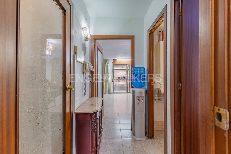 Foto e2eb9d00-9adb-42a6-a4cd-a049215496da. House with heating parking in Vinyets-Molí Vell Sant Boi de Llobregat