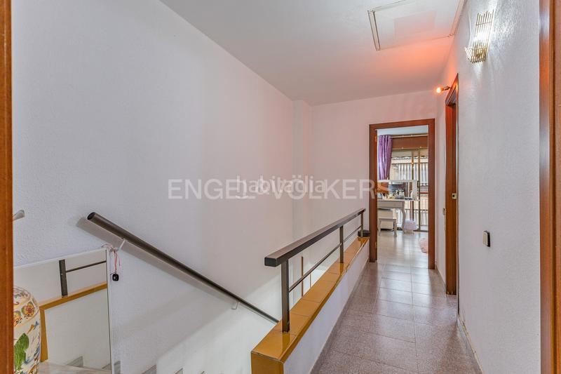 Foto e571ea70-87a1-4573-a256-cc11fd02e29c. House with heating parking in Vinyets-Molí Vell Sant Boi de Llobregat