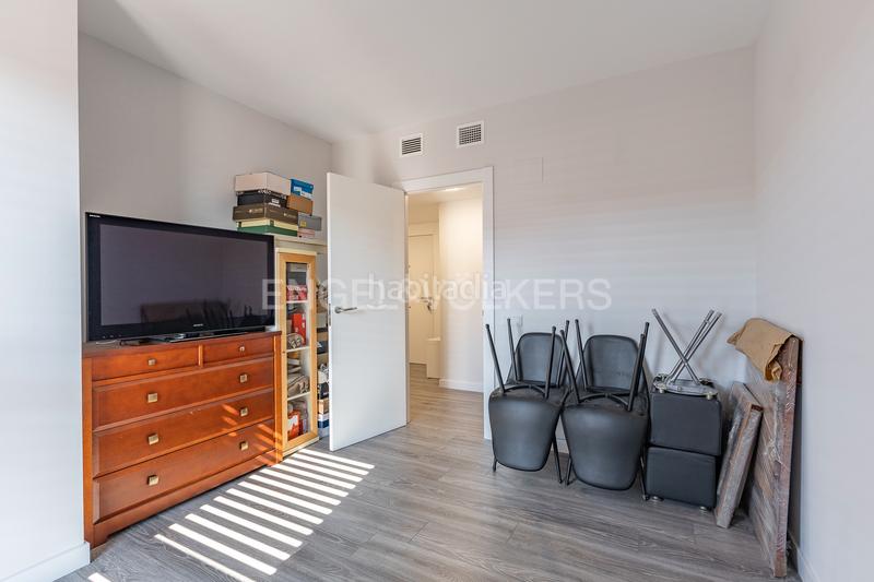 Foto 6ecb4e1d-07a0-4678-b77c-b1146b0ec1dd. Apartament amb calefacció aparcament a Poble - Casc Antic Castellar del Vallès