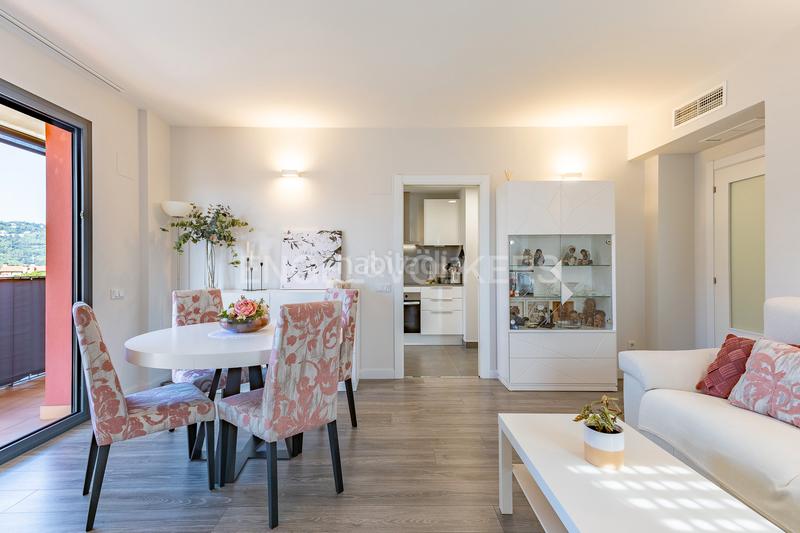 Foto c1196079-cff7-49a0-a838-dc51dd65ce00. Apartament amb calefacció aparcament a Poble - Casc Antic Castellar del Vallès