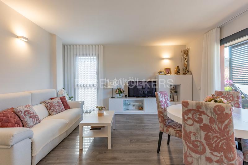 Foto dd22864f-326b-4528-8592-6b471ea115ec. Apartament amb calefacció aparcament a Poble - Casc Antic Castellar del Vallès