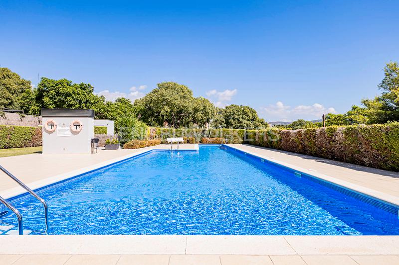 Foto 0116aaef-064d-4aac-acd2-ccce85038978. Piccolo appartamento con riscaldamento parcheggio piscina in Sitges