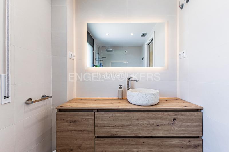 Foto 0e4ed596-7bfc-4ee6-8947-f5b14bc85f02. Piccolo appartamento con riscaldamento parcheggio piscina in Sitges