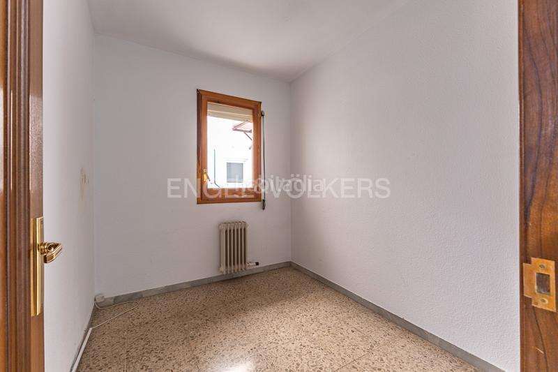 Foto 0e3cce1e-89e0-4c44-804f-225978380507. Àtic amb calefacció aparcament a Eixample Sabadell