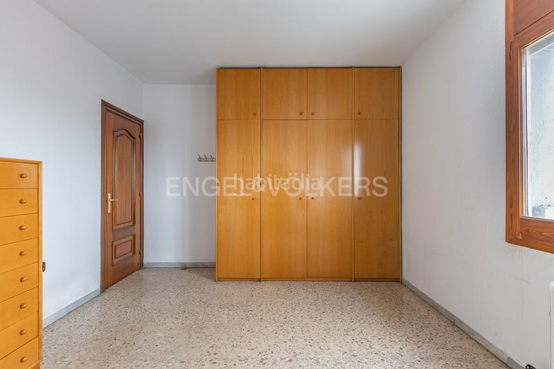 Foto d0757282-3bb3-4692-9fe8-b9e9e26c70c5. Àtic amb calefacció aparcament a Eixample Sabadell