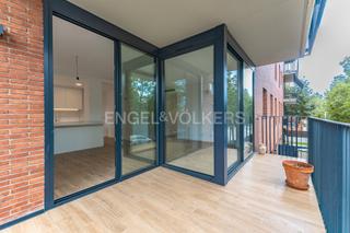 Lloguer Apartament a Volpelleres. Bonito piso con terraza, parking y piscina