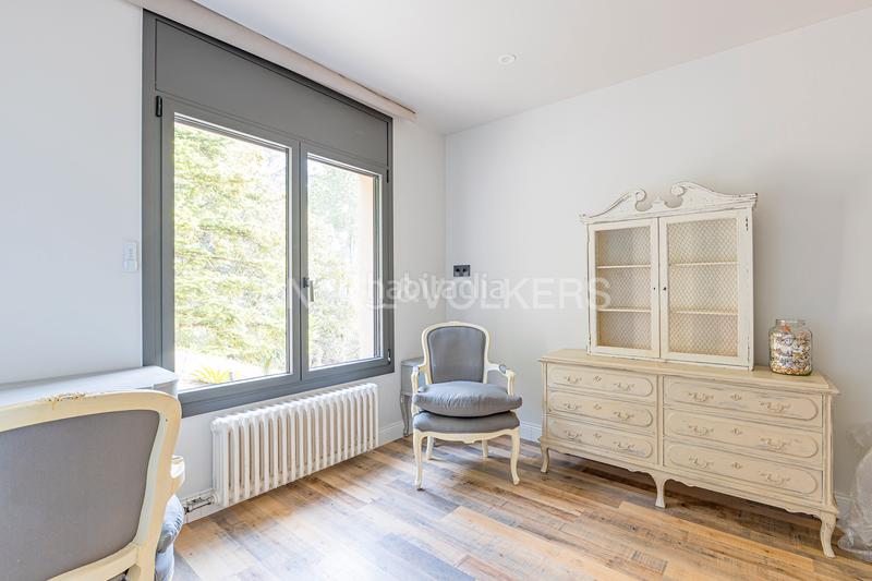 Foto ccb504db-b9d6-40e5-9b16-0a7bb809c877. Rent house with heating parking pool in Matadepera