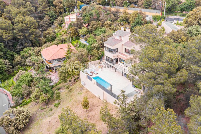 Foto dc533206-1ce7-434f-9c78-ca097cb5e572. Rent house with heating parking pool in Matadepera