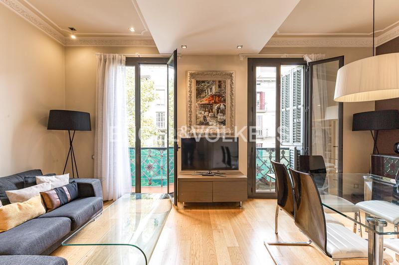Foto 562e7021-5391-4164-b85d-40e0af2b71d2. Apartamento fantástico piso en pau claris en Dreta de l´Eixample Barcelona