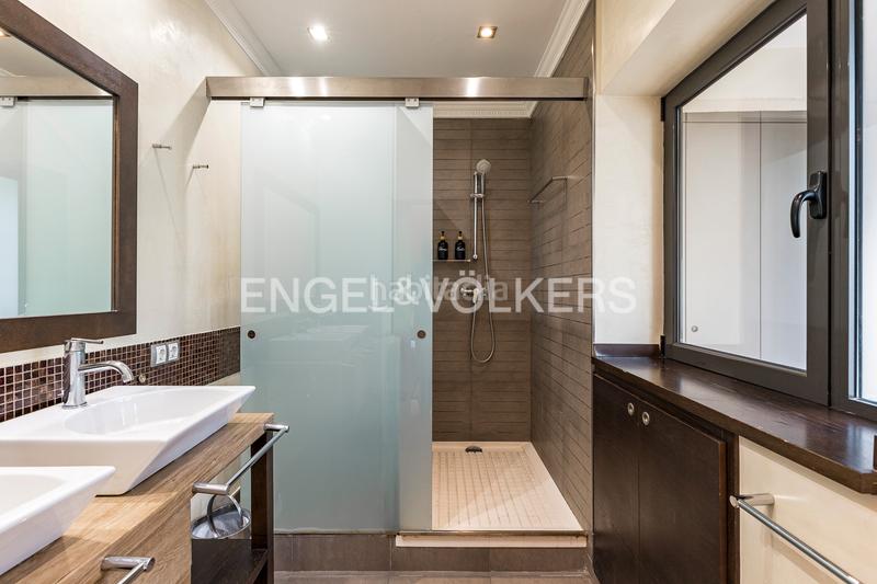 Foto bbc08563-918e-4958-8ffa-1371c92b42c8. Apartamento fantástico piso en pau claris en Dreta de l´Eixample Barcelona