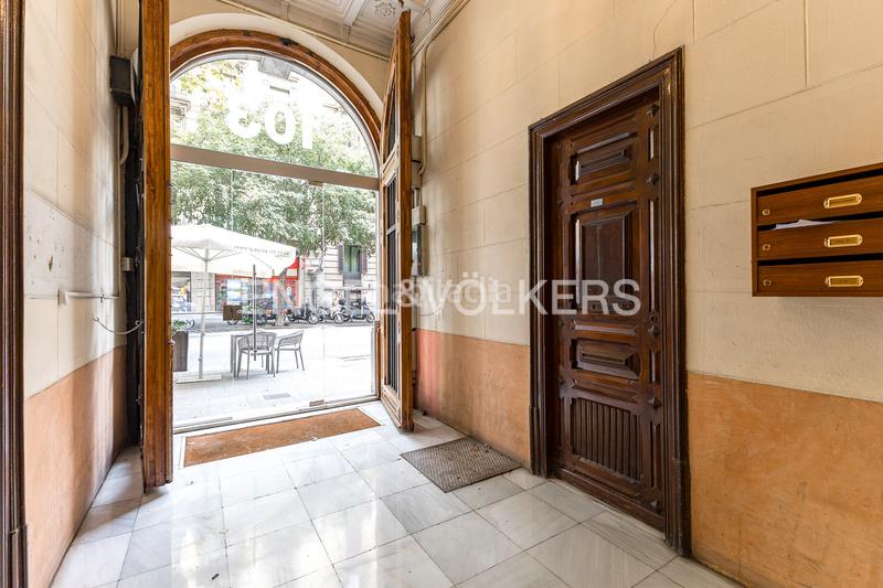 Foto ee5dffc5-5d64-40aa-b5dc-ae3a3393fee0. Apartamento fantástico piso en pau claris en Dreta de l´Eixample Barcelona
