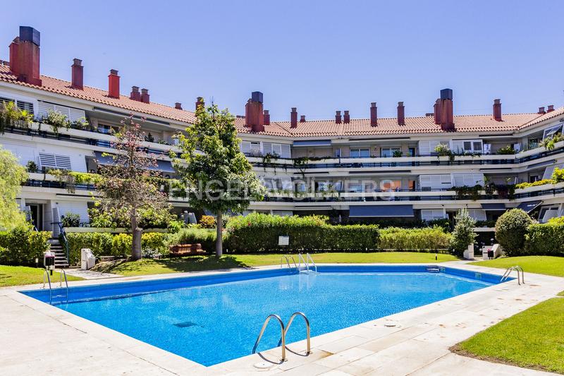 Foto 19a773e2-a0b8-4b59-9e62-a77f5e0b5f63. Affitto piccolo appartamento con riscaldamento parcheggio piscina in Sitges