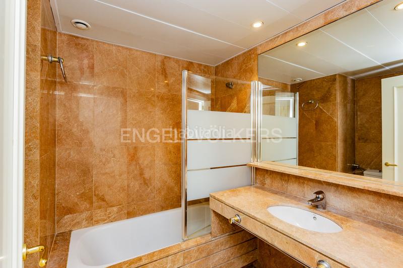 Foto dbd20a04-e022-48b0-9244-4be0175ea717. Lloguer apartament amb calefacció aparcament piscina a Sitges