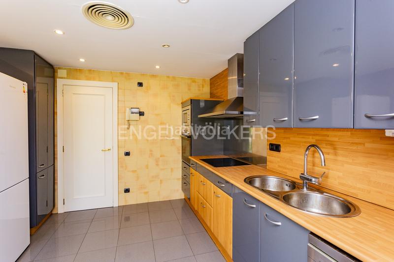 Foto 4400d0f2-1e87-4622-ad02-3fbb8c3ca358. Miete appartement mit heizung parking pool in Can Girona - Terramar - Vinyet Sitges