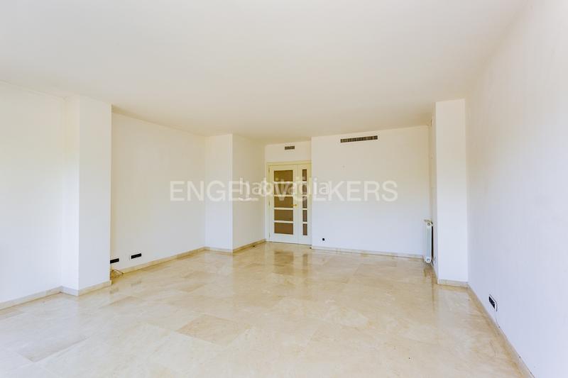 Foto 6f16cc7a-7405-415d-99eb-69d74fd5a683. Miete appartement mit heizung parking pool in Can Girona - Terramar - Vinyet Sitges