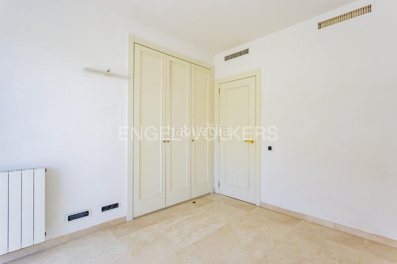 Foto 039e00de-4e21-4118-8940-55eee9166cae. Rent apartment with heating parking pool in Can Girona - Terramar - Vinyet Sitges