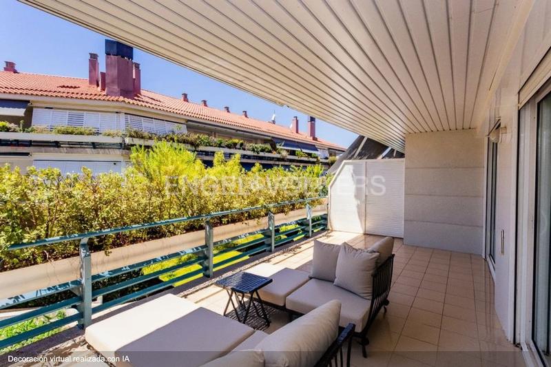 Foto dd7de00a-2e82-444d-87fc-f10759b55dd8. Rent apartment with heating parking pool in Can Girona - Terramar - Vinyet Sitges