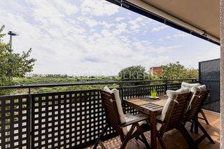 Appartement à Bonavista. Apartamento luminoso vistas al mar, piscina y aparcamiento.