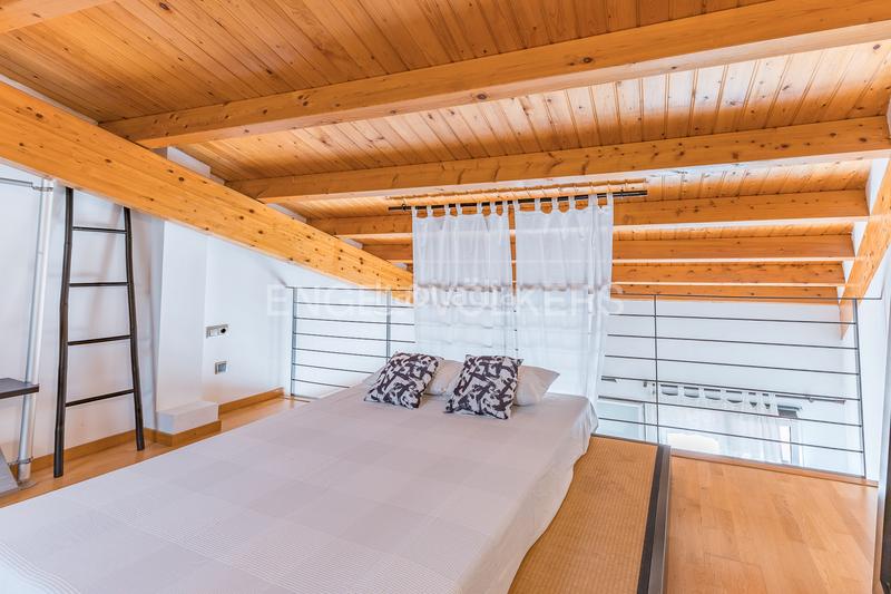 Foto ea85a924-25b7-4066-ab78-a5a87f869277. Duplex con riscaldamento in Centre - Estació Sant Cugat del Vallès