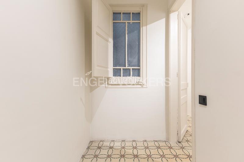 Foto 2ec8ef3c-bafd-48c7-9a1f-c700912729cf. Appartement avec chauffage dans L´Antiga Esquerra de l´Eixample Barcelona