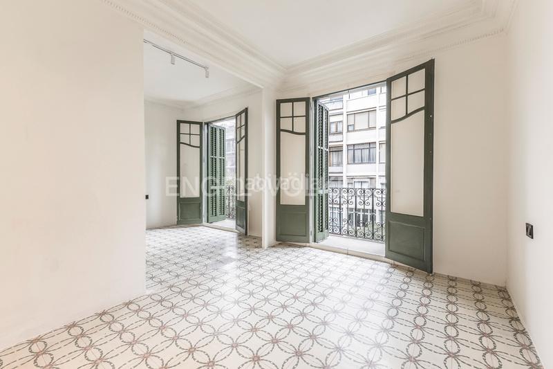 Foto 4ec3c7e8-2d3a-474f-b2ce-bef441096e6b. Appartement avec chauffage dans L´Antiga Esquerra de l´Eixample Barcelona