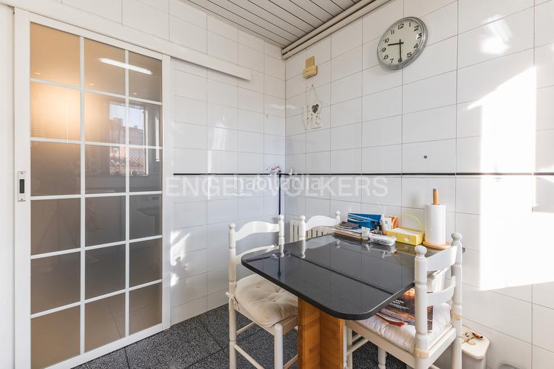 Foto 747edd77-b156-45f5-aced-a761d5a3d087. House with heating parking in La Cogullada Terrassa