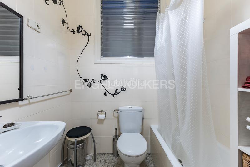 Foto 87c8e844-5af4-4e10-bdc5-b731f0d8f667. House with heating parking in La Cogullada Terrassa