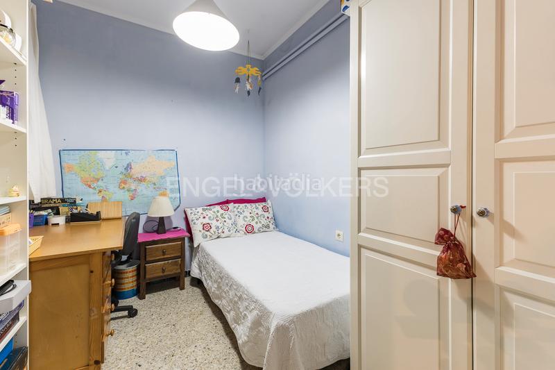 Foto c1738a47-bacc-43ca-868c-872211e4e7cd. House with heating parking in La Cogullada Terrassa