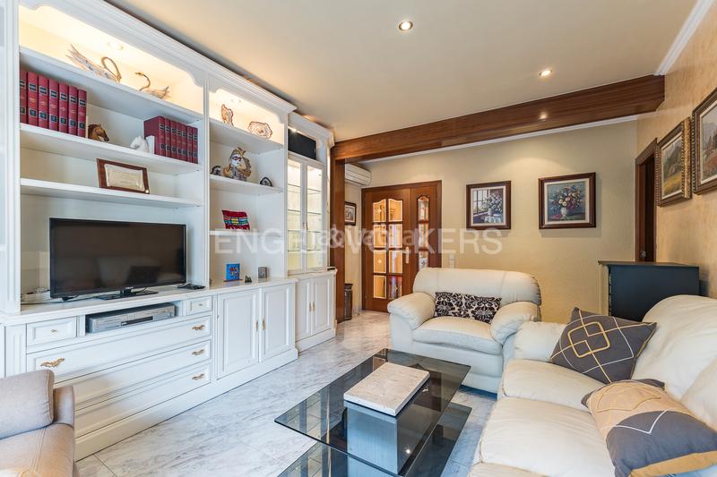 Foto 38271c53-1c68-4569-8559-0f0e09fff97f. Apartamento piso alto y luminoso a pasos de virrei amat en Barcelona