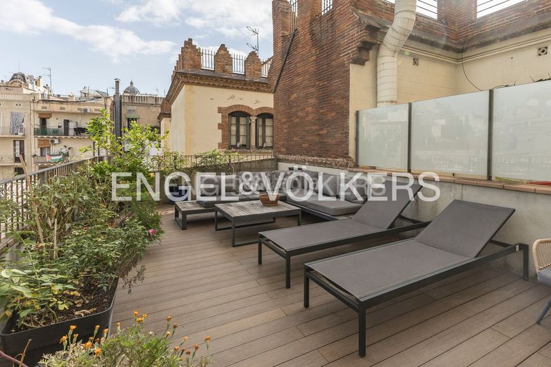 Foto 197fd3fb-7498-4638-9f69-6e8917bb69bb. Pis amb calefacció piscina a Gòtic Barcelona