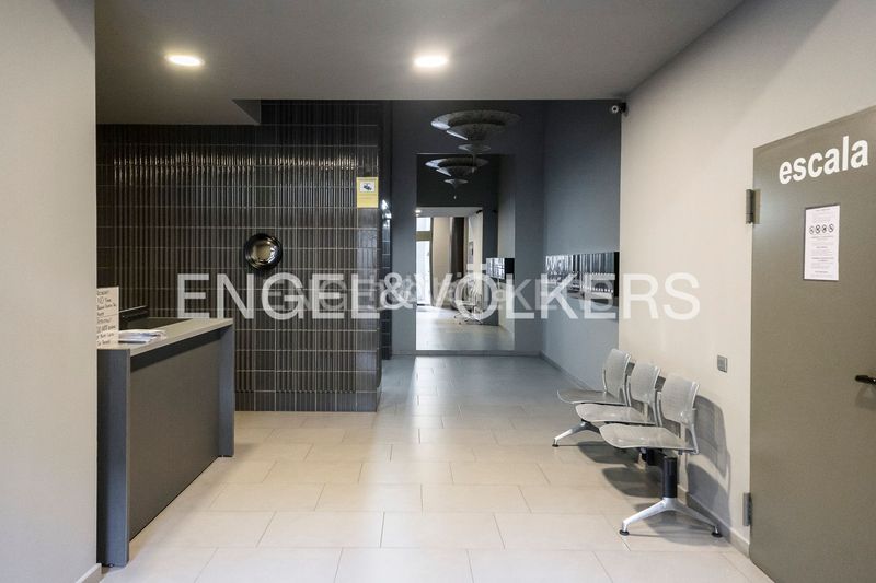 Foto 1ad28240-841d-434c-a856-d400784e188d. Pis amb calefacció piscina a Gòtic Barcelona